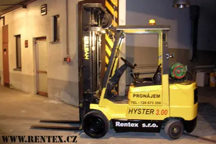 Čelní vozík Hyster 3.00
